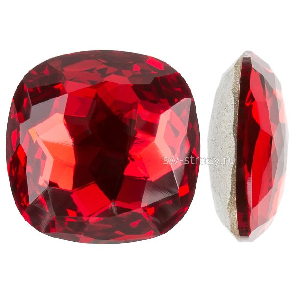 Кристаллы 4483 8 mm Scarlet