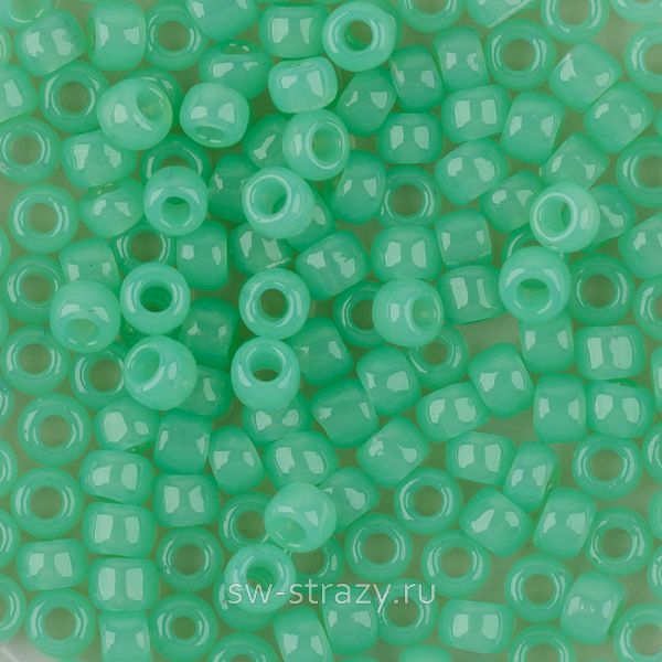 Бисер круглый 8/0 #1144 Молочный киви